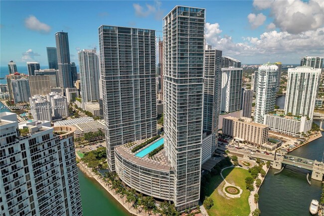 Photo - 475 Brickell Ave Condominio Unidad 4211