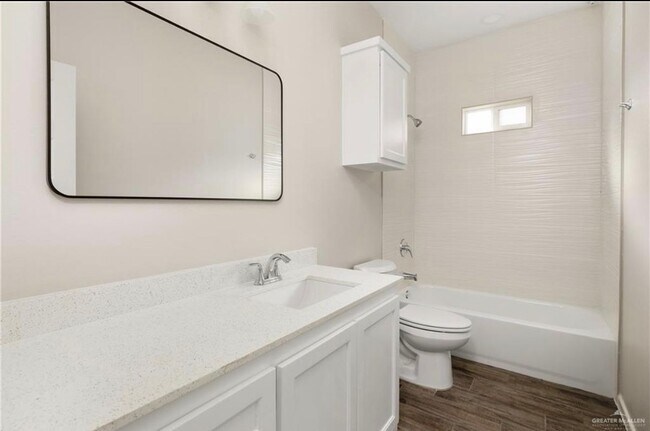 3404 Ventura Ave Unit 3