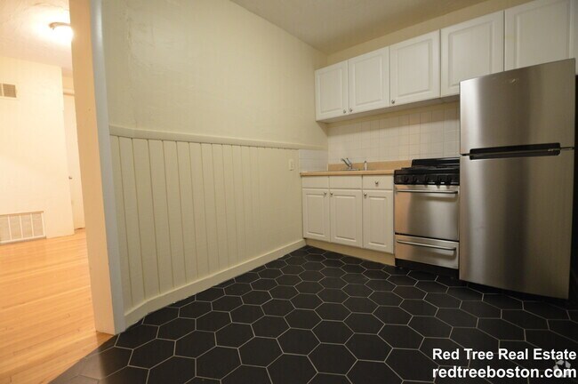 Building Photo - 303 Hancock St Unit 1 Rental