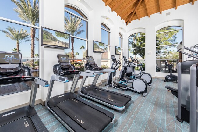 Vista Real Apartment Homes
