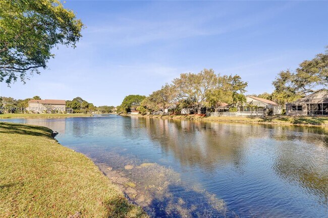 Photo - 1025 NW 105th Way