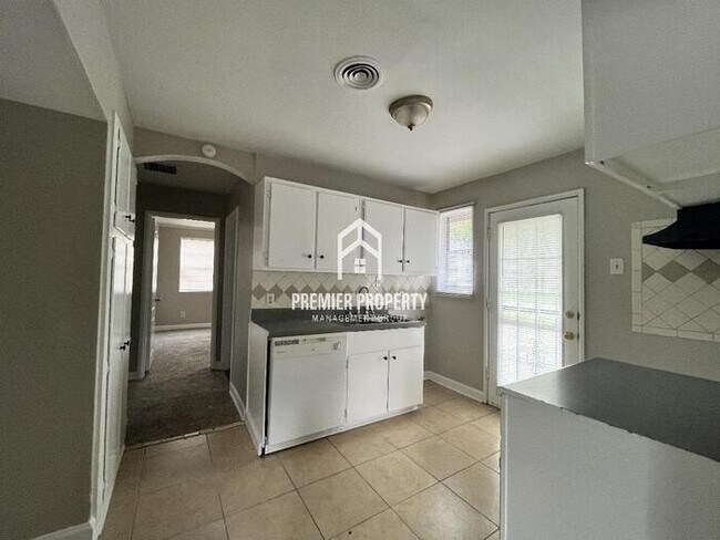 Photo - 4572 Violet Ave