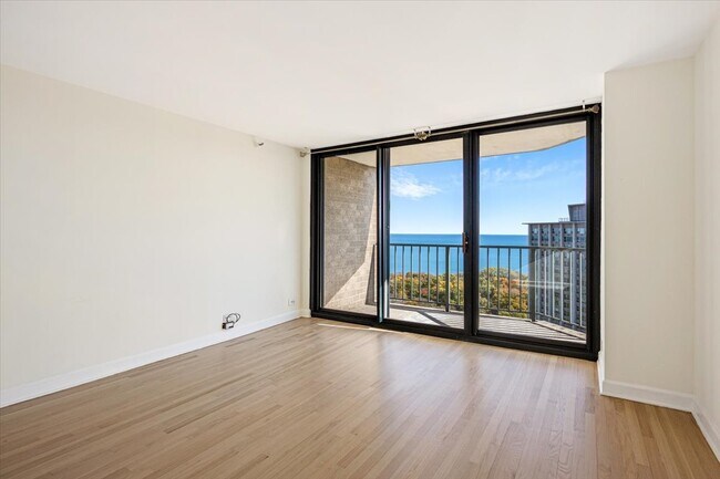 Photo - 3660 N Lake Shore Dr Unidad 2803