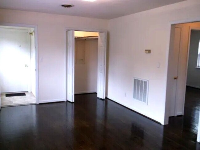 Photo - 802 Jeter St Unit 802-B