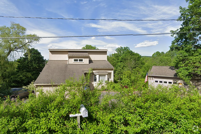 Building Photo - 131 Northview Rd Unit 1 Rental