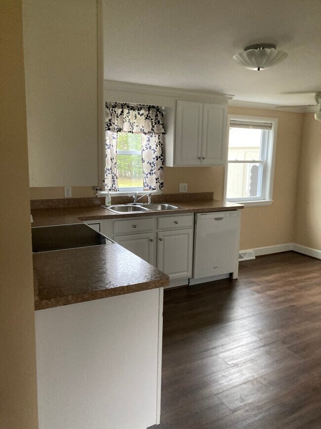 133 Ayer Rd Apartments Unit 133 Ayer Road 1st Floor Buffalo, NY