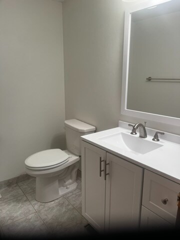 Photo - 236 Barry Ave S Unit 236