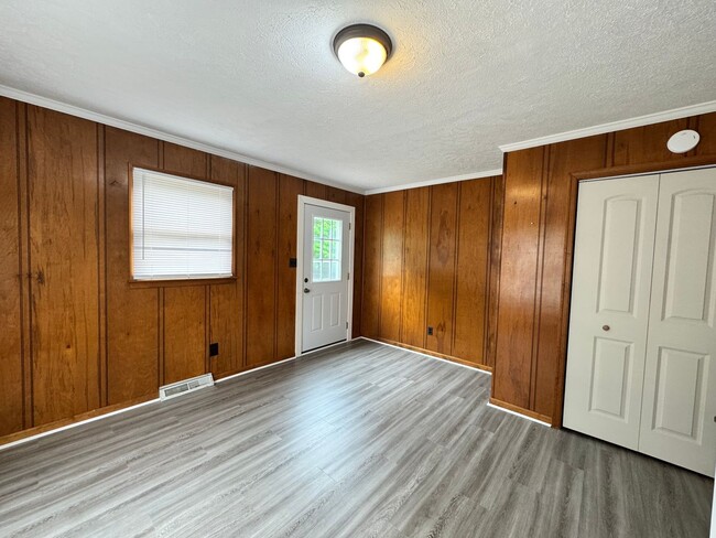Photo - Campbell County Home on Large Lot