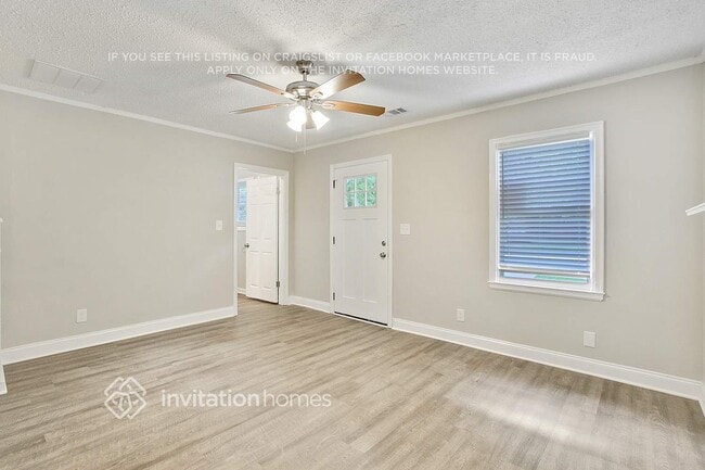 Photo - 1372 E Forrest Ave