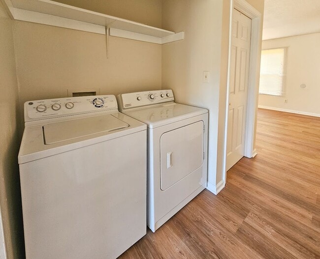 Photo - Knoxville 37921 - 3 bedroom, 2 bath Duplex - Contact Ryan Fogarty 865-333-4840