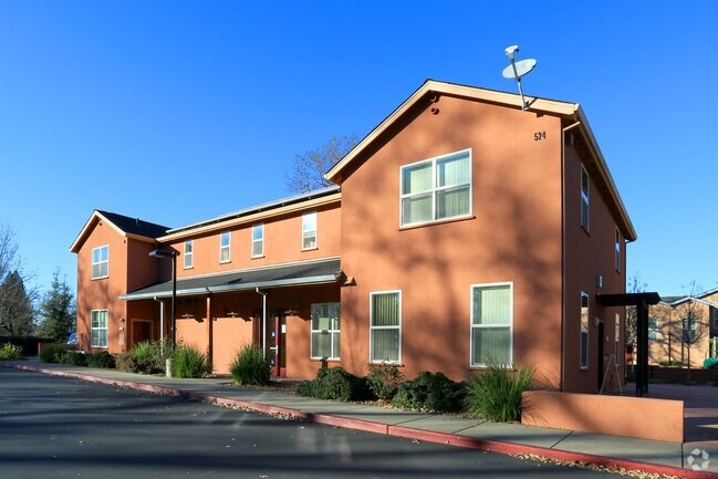 Photo - Larkfield Oaks