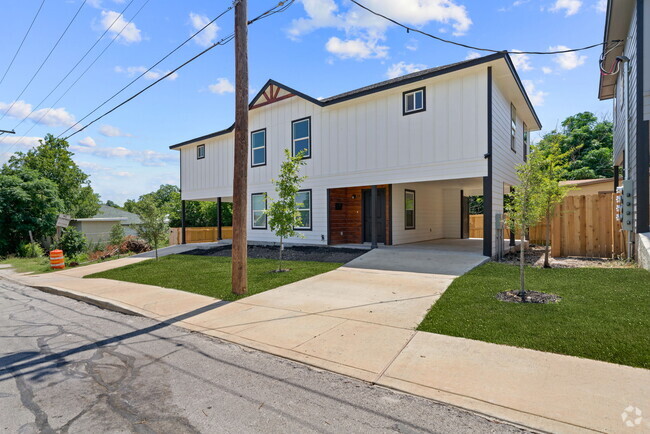 Building Photo - 2454 Wyoming St Rental