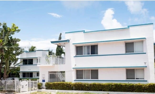 Building Photo - 7710 Harding Ave Unit 1