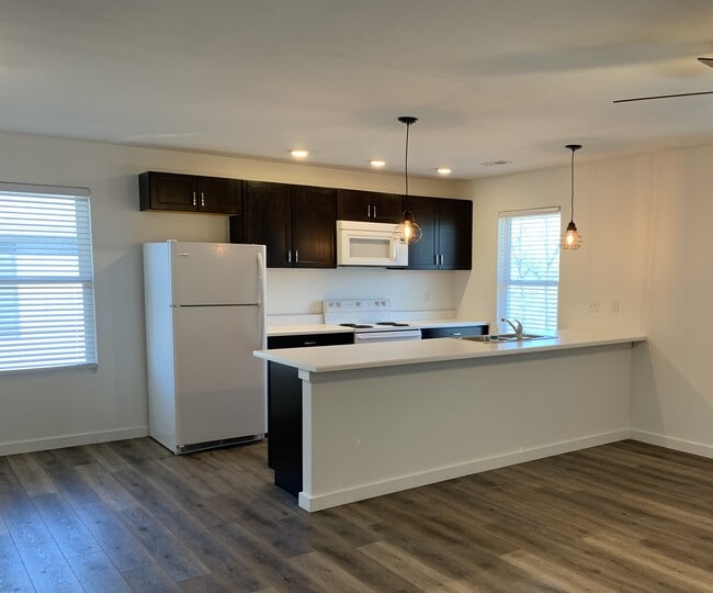 Photo - Westside Flats Unidad 710C