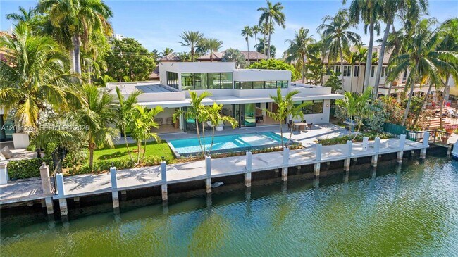 401 Royal Plaza Dr
