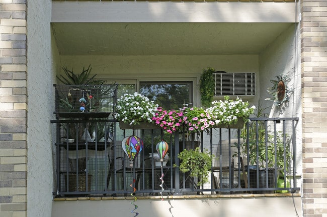 Una Bedroom-Balcony