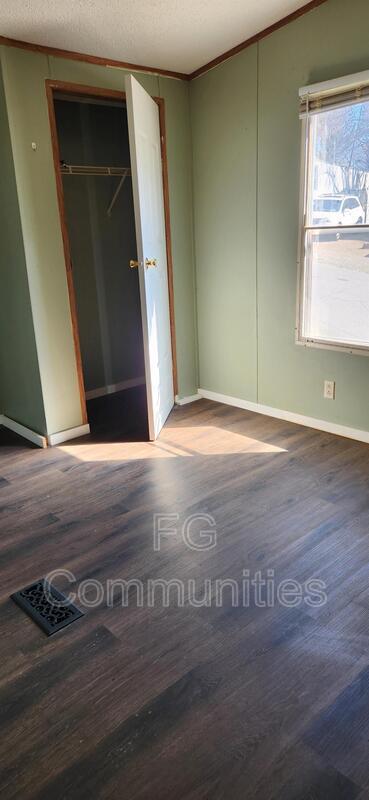 Photo - 12 Glimmer Dr