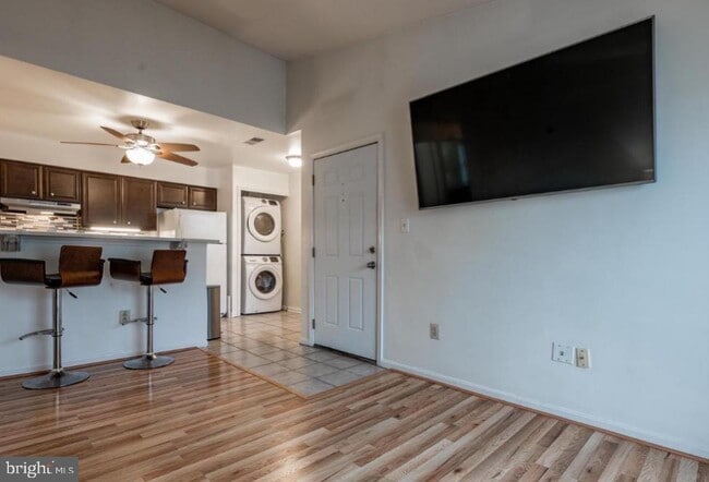 Photo - 8617 Beekman Pl