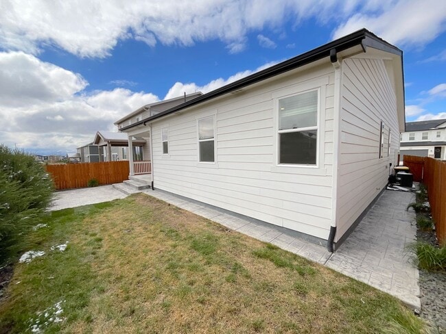 Photo - 3 Bedroom Home Available Near N Powers Blvd & Dublin Blvd!