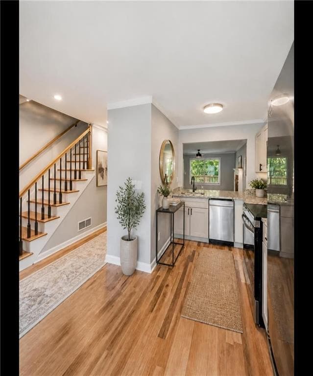 Photo - 5200 Laurel Bridge Dr SE