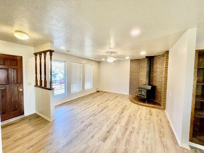 Photo - 3-BR Duplex with 2-Car Garage in Santa Clara