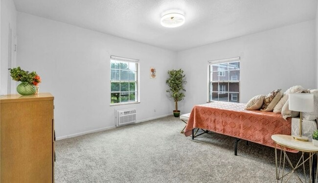 Photo - 15825 Van Aken Blvd Unit Georgian one bedroom