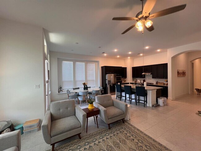 Photo - 6145 Teodoro Bend