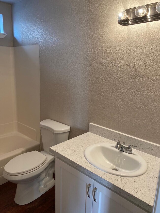 Photo - 1113 Primrose Ave Unit 3