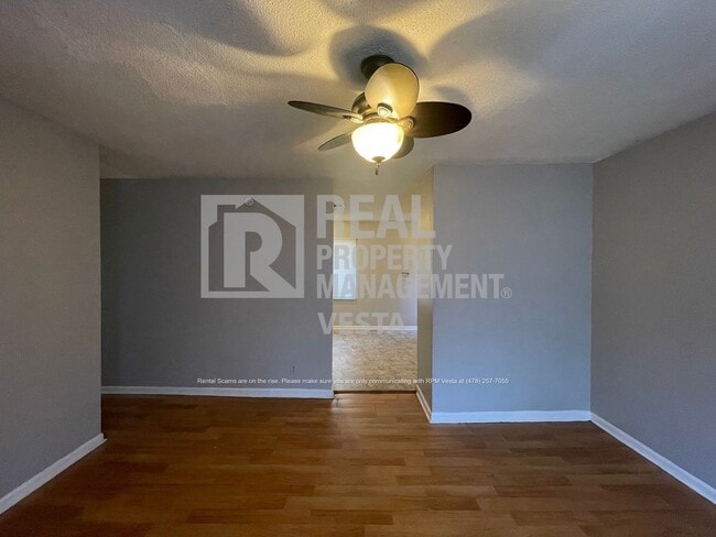 Photo - 251 Randy Cir