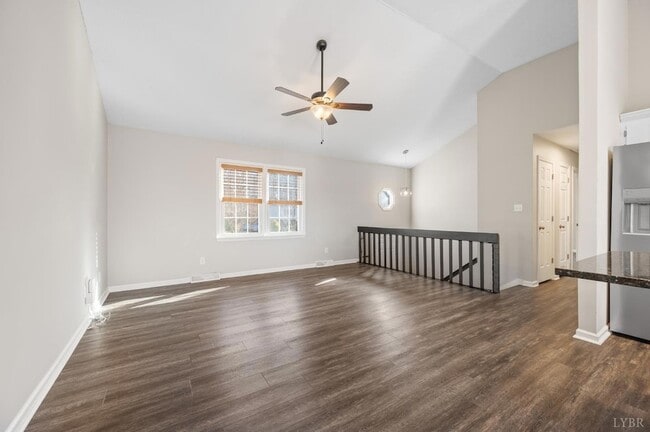 Photo - 117 Settlement Dr