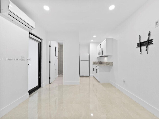 Photo - 19850 Franjo Rd