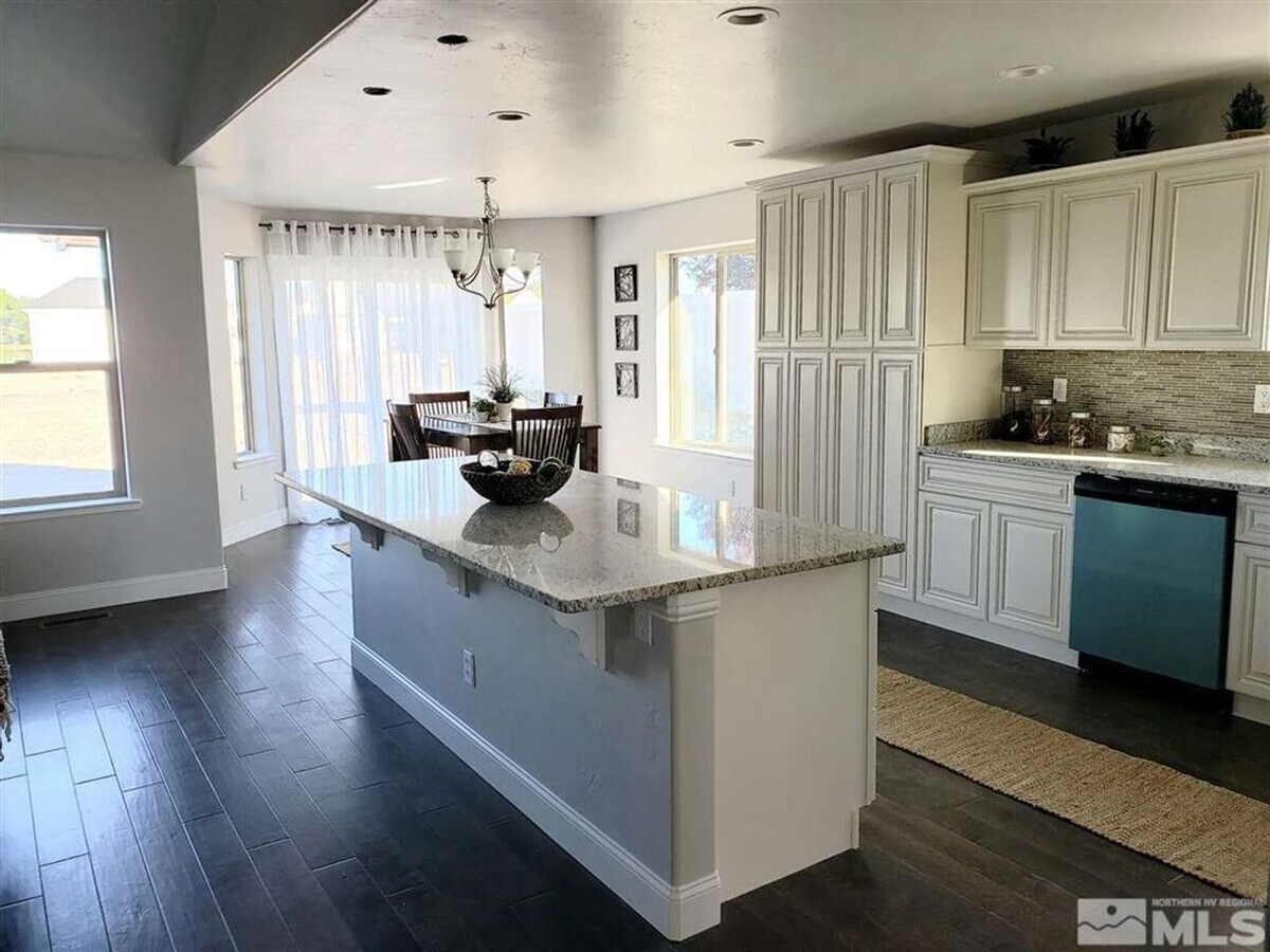 Photo - Beautiful home for rent on the Fernley Gol...