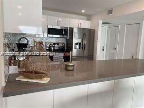 Photo - 100 Bayview Dr Unit 2010