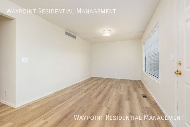 Photo - 1629 S Manitou Ave