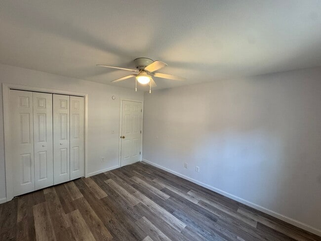 Photo - 26 Greenridge Ln