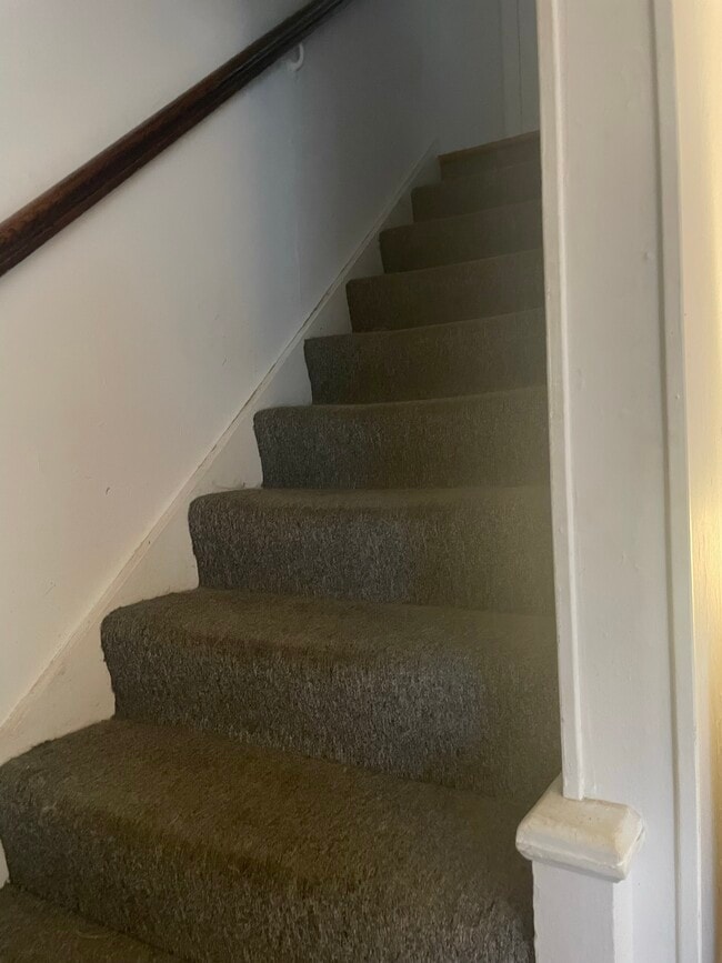 Photo - 115 Crescent Plz Unit 118