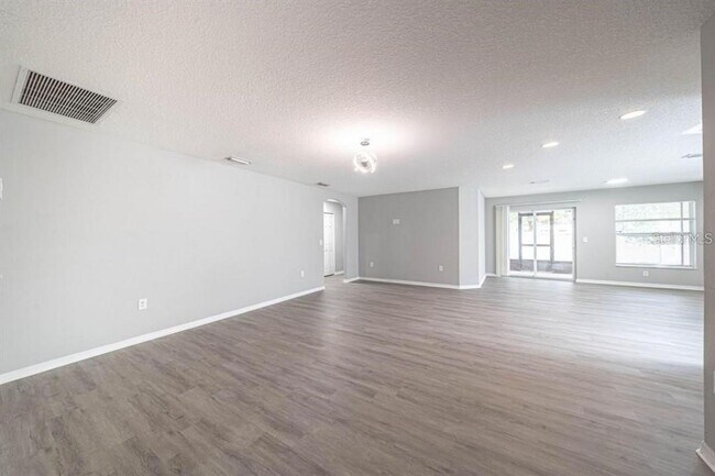 2025 Peaceful Palm St