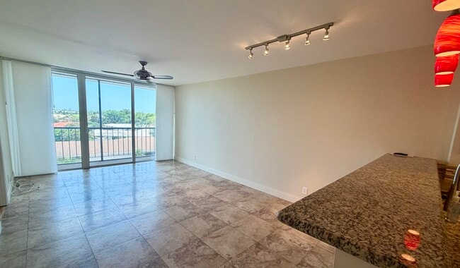 Photo - 4501 NE 21st Ave Unidad 402