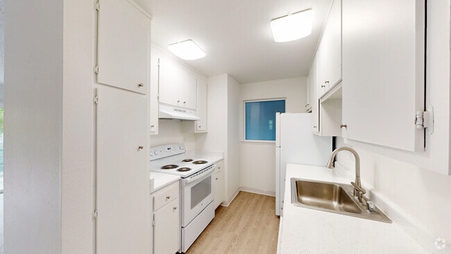Building Photo - 541 Alameda del Prado Unit 301 Rental