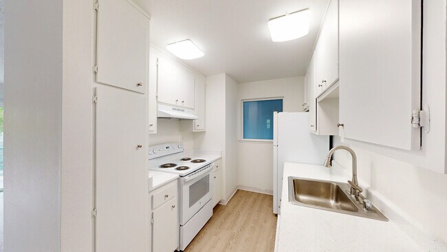 Photo - 541 Alameda del Prado Apartment Unit 301