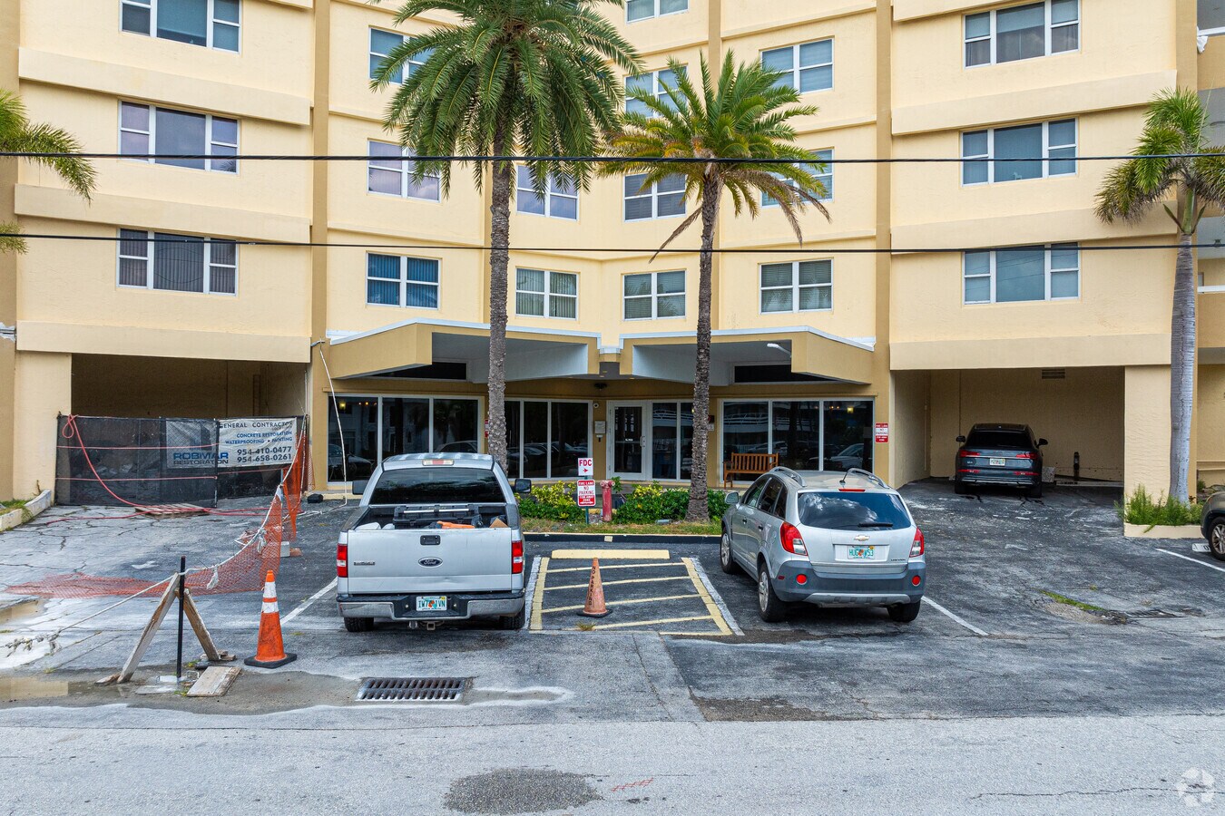 Photo - The Aristocrat Condominiums