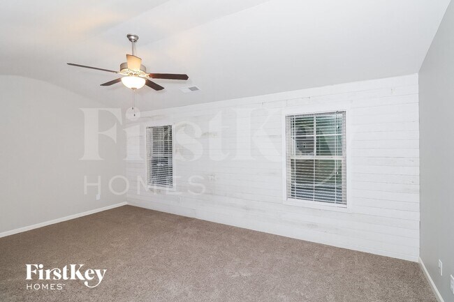 555 Westridge Cir