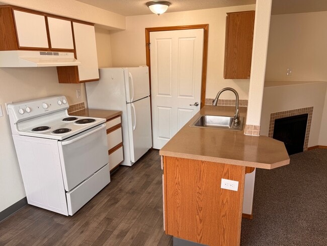 Photo - Loganberry Commons