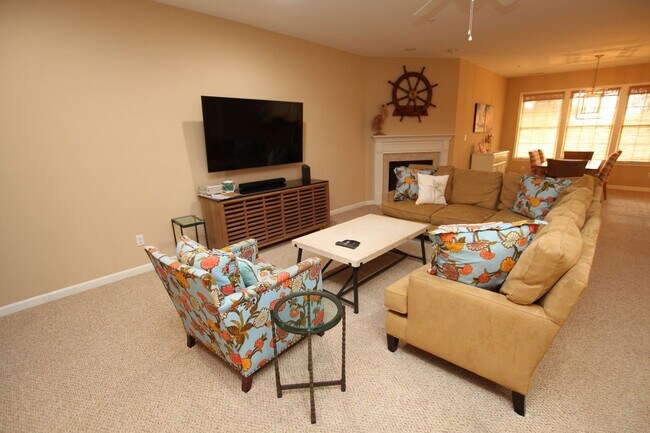 Photo - 38415 Boxwood Terrace Unit 102
