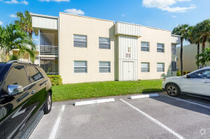 Building Photo - 221 Normandy Ln Unit 221 Rental