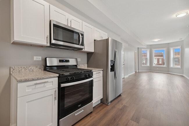Photo - 6122 S Champlain Ave Unit 3