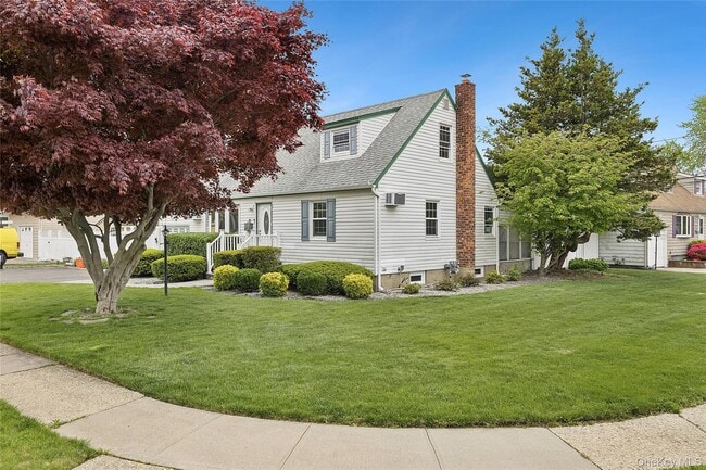 Photo - 2 Dorset Ln