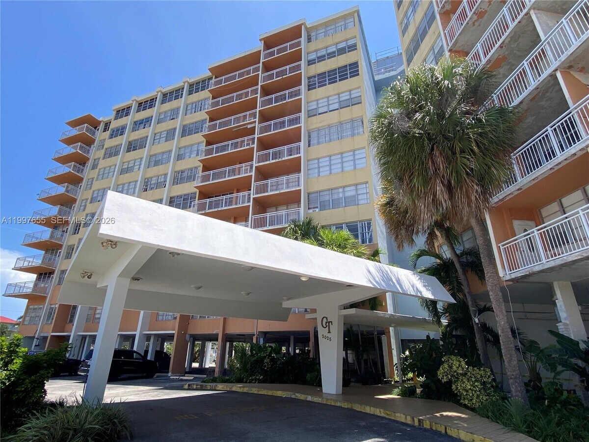 Photo - 2025 NE 164th St Unit 708