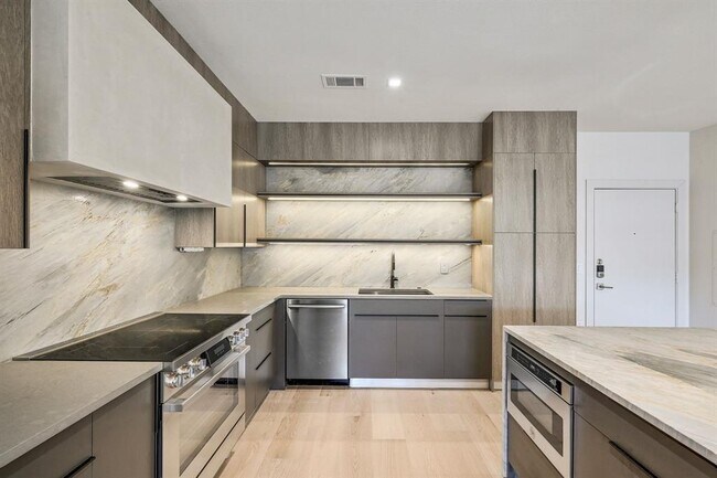 Photo - 3600 S Lamar Blvd Unit 202