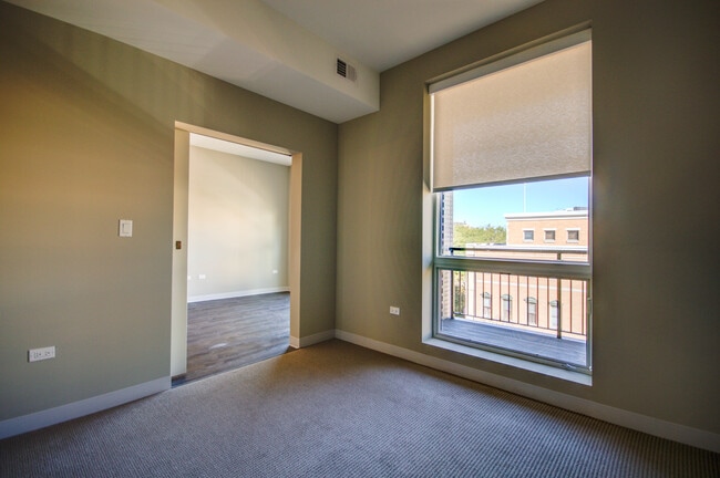 Photo - 851 W Grand Ave Unit 505
